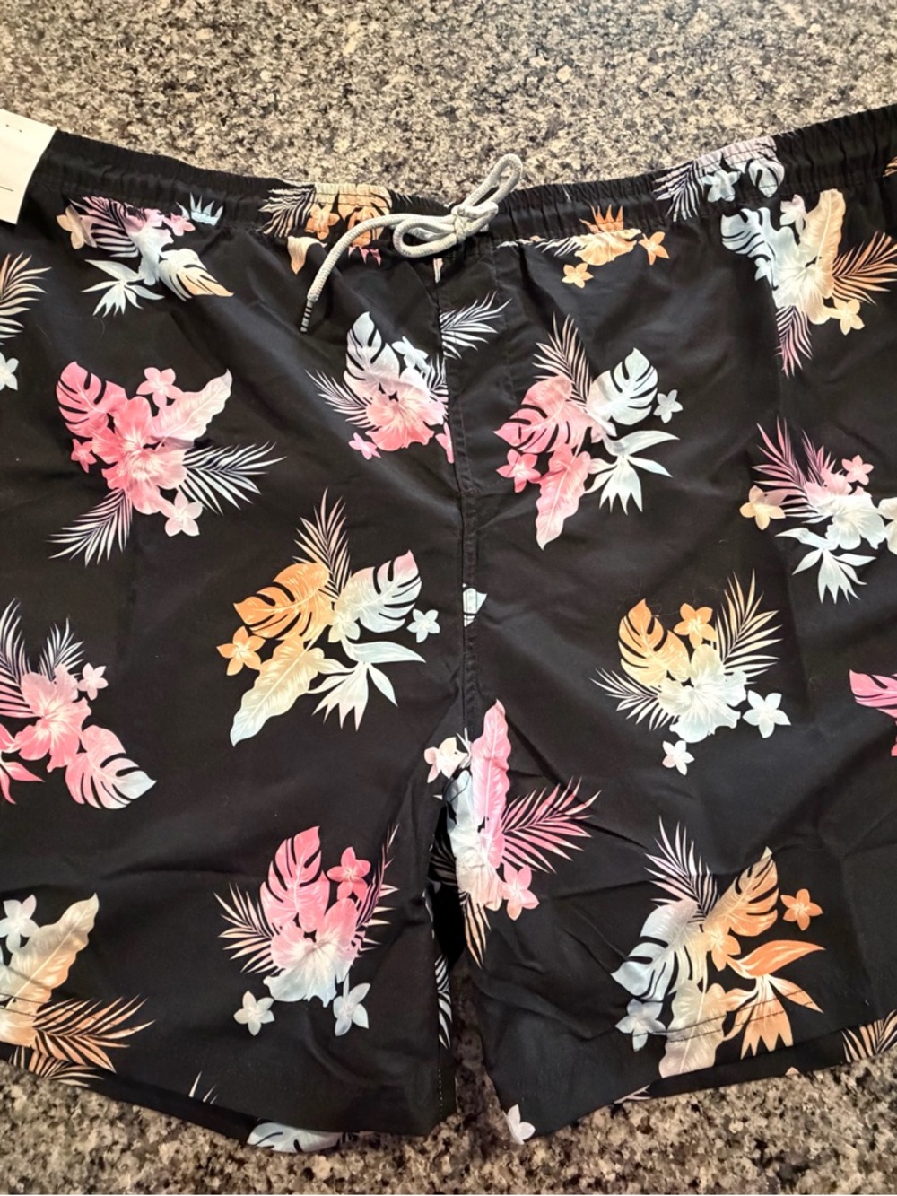 NWT Original Use Men's Black Floral Swim Trunks 50+SPF Size 5XL